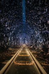 Tytu:Tunel wiatem malowany
Opis:Najduszy w Europie tunel kolejki wskotorowej w Szklarach
Autor:Artur Wysocki