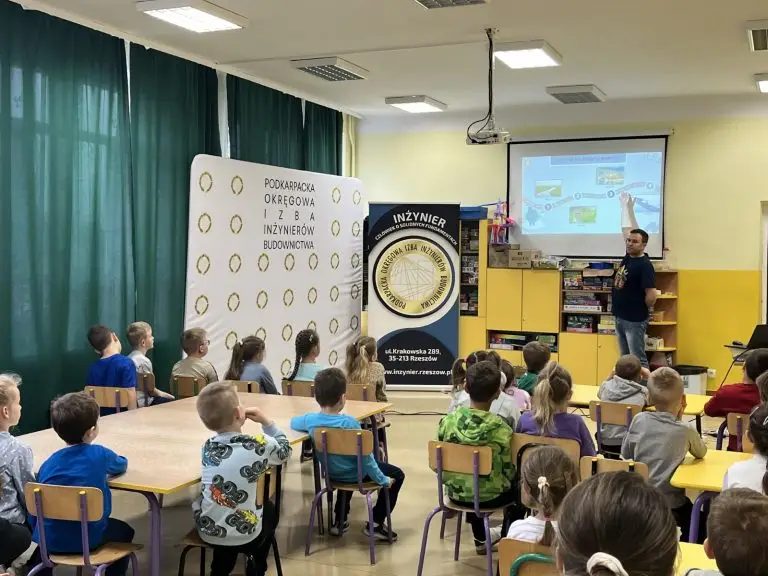 „Inżynier w szkole” – z wizytą w Zespole Szkół w Kosinie