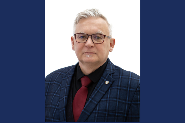 Grzegorz Dubik – zastępca przewodniczącego PDK OIIB powołany na Przewodniczącego Zespołu Doraźnego Krajowej Rady Polskiej Izby Inżynierów Budownictwa do spraw usług transgranicznych.